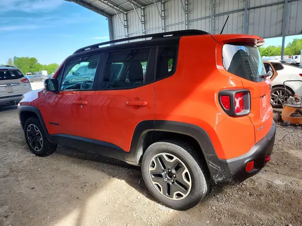 ZACCJBCTXGPD15615 2016 JEEP RENEGADE - Image 2