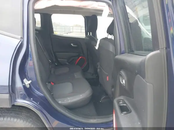 ZACCJBCTXGPD30986 2016 JEEP RENEGADE - Image 8