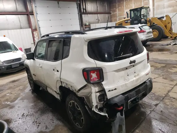 ZACCJBCTXGPD43110 2016 JEEP RENEGADE - Image 2