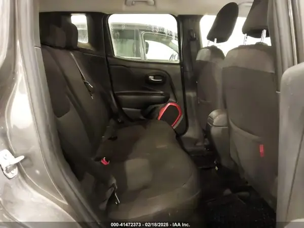 ZACCJBCTXGPD43527 2016 JEEP RENEGADE - Image 8