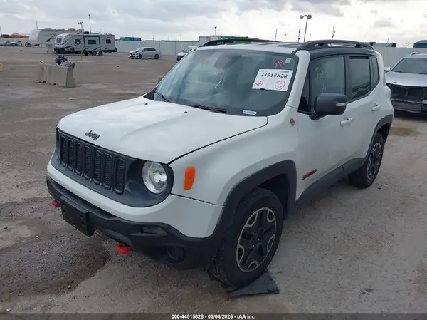 ZACCJBCTXGPD54401 2016 JEEP RENEGADE - Image 2