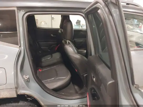 ZACCJBCTXGPD56634 2016 JEEP RENEGADE - Image 8