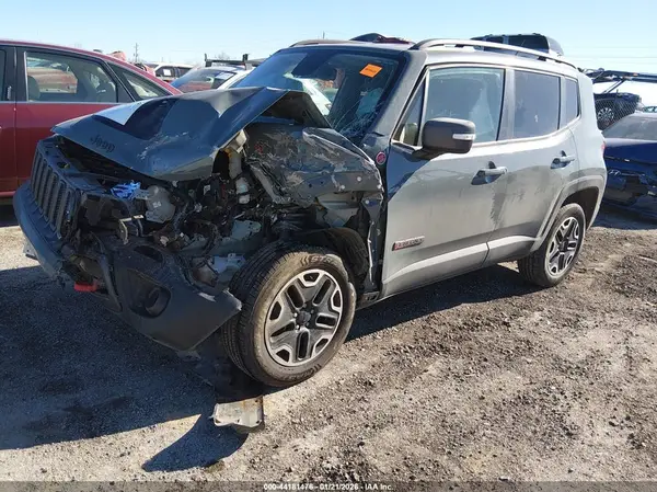 ZACCJBCTXGPD57119 2016 JEEP RENEGADE - Image 2