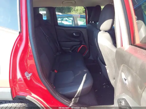 ZACCJBCTXGPD67343 2016 JEEP RENEGADE - Image 8