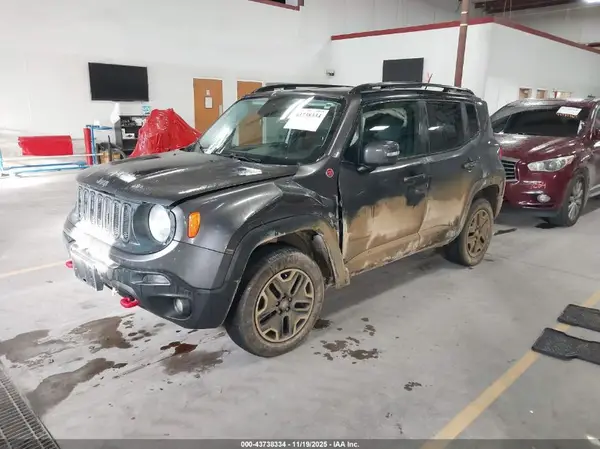 ZACCJBCTXGPD74373 2016 JEEP RENEGADE - Image 2