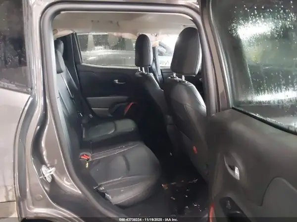 ZACCJBCTXGPD74373 2016 JEEP RENEGADE - Image 8