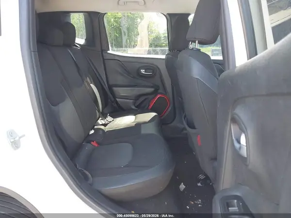 ZACCJBCTXGPD87673 2016 JEEP RENEGADE - Image 8