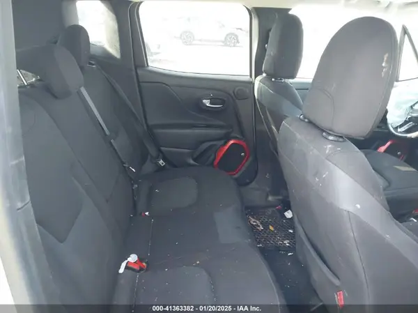 ZACCJBCTXGPD98141 2016 JEEP RENEGADE - Image 8