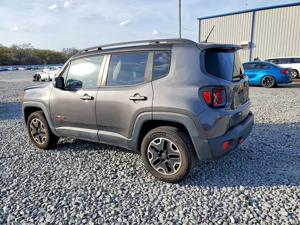 ZACCJBCTXGPD98379 2016 JEEP RENEGADE - Image 2