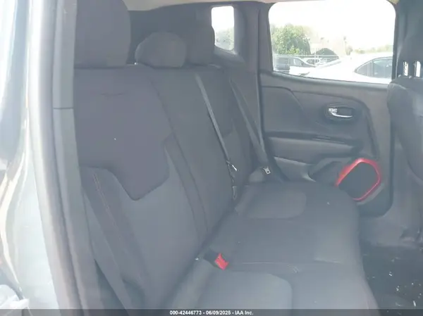 ZACCJBCTXGPD99550 2016 JEEP RENEGADE - Image 8