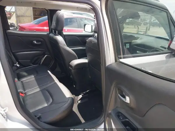 ZACCJBDB0JPH28091 2018 JEEP RENEGADE - Image 8
