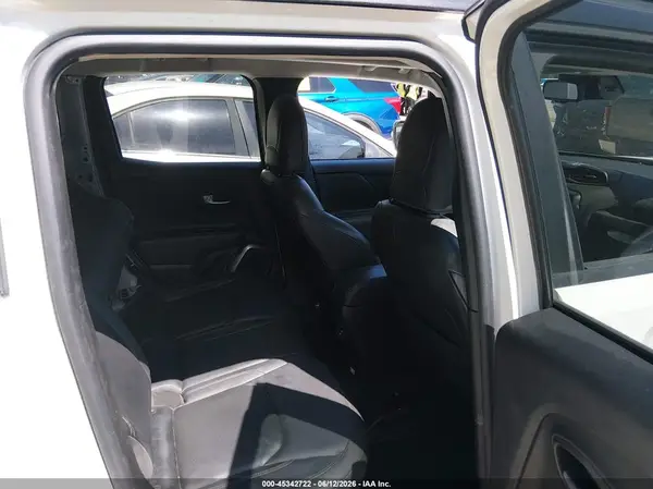 ZACCJBDB0JPH81762 2018 JEEP RENEGADE - Image 8