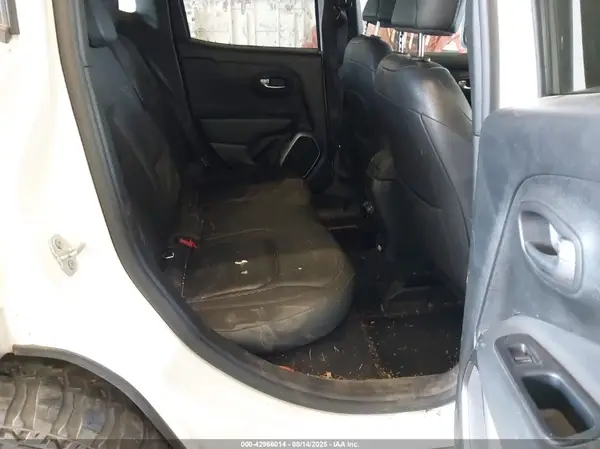 ZACCJBDB2JPH45605 2018 JEEP RENEGADE - Image 8