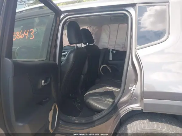 ZACCJBDB3HPE53634 2017 JEEP RENEGADE - Image 8