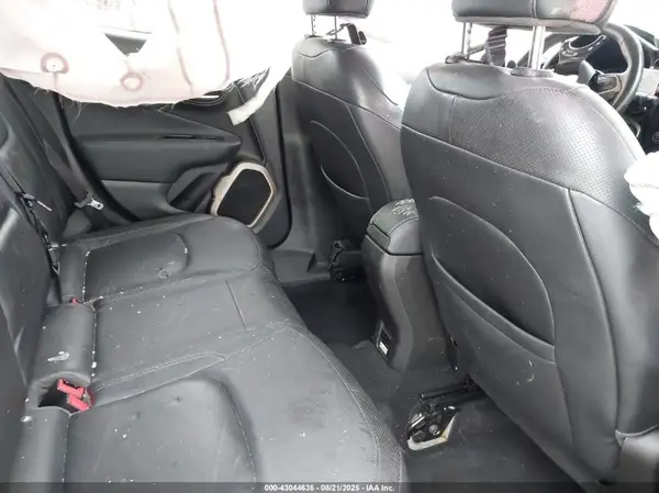 ZACCJBDB3HPE91977 2017 JEEP RENEGADE - Image 8