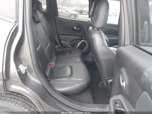 ZACCJBDB4HPF23660 2017 JEEP RENEGADE - Image 8