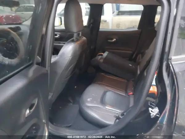 ZACCJBDB4HPG64163 2017 JEEP RENEGADE - Image 8