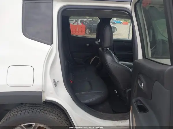 ZACCJBDB5HPE54252 2017 JEEP RENEGADE - Image 8