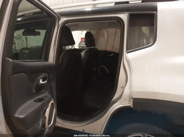 ZACCJBDB5HPE88126 2017 JEEP RENEGADE - Image 8