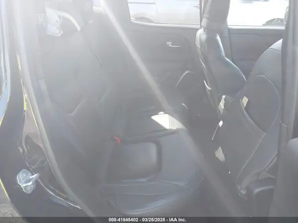 ZACCJBDB7JPG72036 2018 JEEP RENEGADE - Image 8