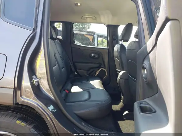 ZACCJBDB8HPG61251 2017 JEEP RENEGADE - Image 8