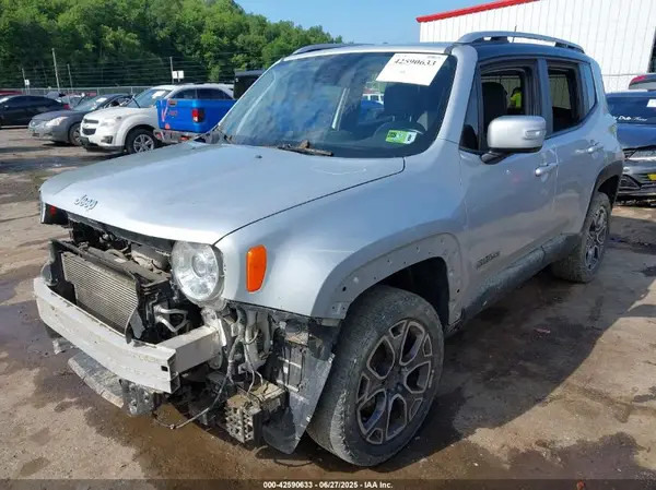 ZACCJBDB8JPG91677 2018 JEEP RENEGADE - Image 2