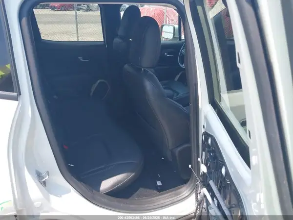 ZACCJBDT0GPD17517 2016 JEEP RENEGADE - Image 8