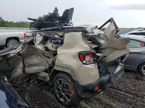 ZACCJBDT0GPD51697 2016 JEEP RENEGADE - Image 2