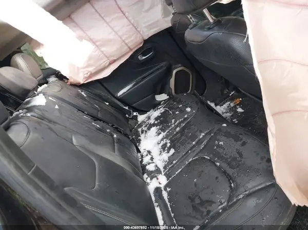 ZACCJBDT1GPD35542 2016 JEEP RENEGADE - Image 8