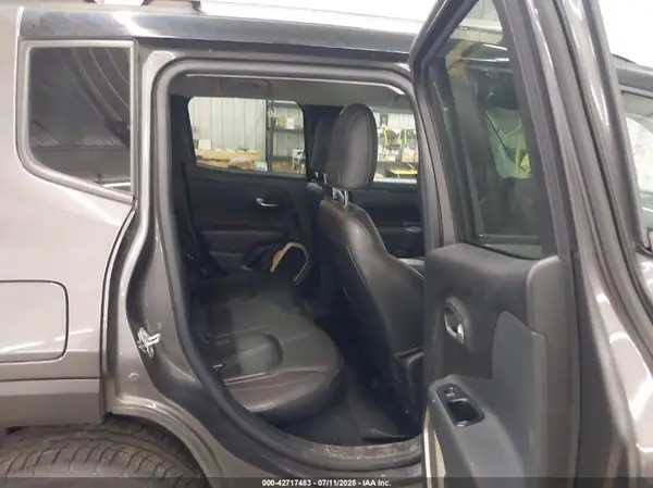 ZACCJBDT4GPC92976 2016 JEEP RENEGADE - Image 8