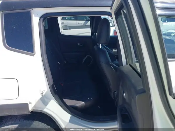 ZACCJBDT5GPC74244 2016 JEEP RENEGADE - Image 8