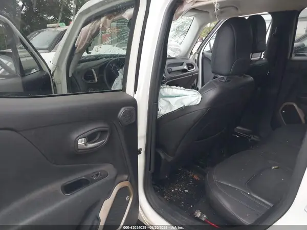 ZACCJBDT5GPD14631 2016 JEEP RENEGADE - Image 8