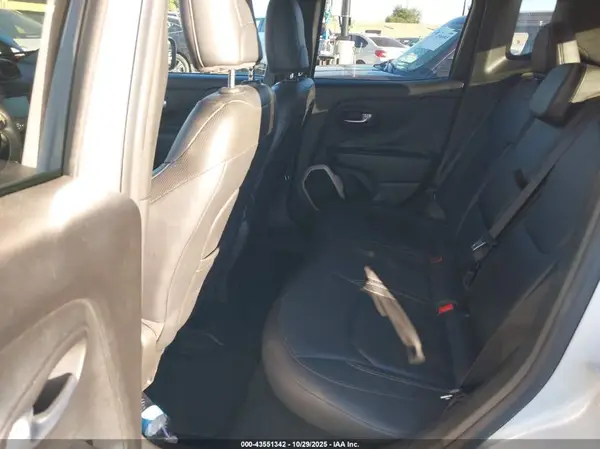 ZACCJBDT5GPD51565 2016 JEEP RENEGADE - Image 8