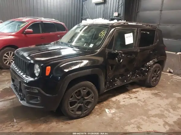 ZACCJBDT5GPD97770 2016 JEEP RENEGADE - Image 2