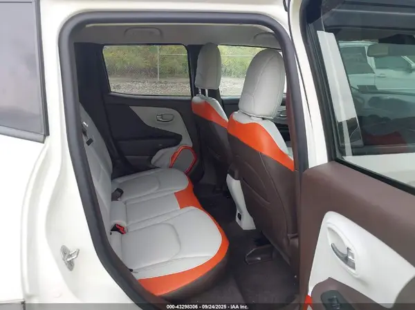 ZACCJBDT6GPC51796 2016 JEEP RENEGADE - Image 8
