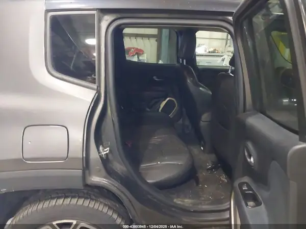 ZACCJBDT6GPD63661 2016 JEEP RENEGADE - Image 8