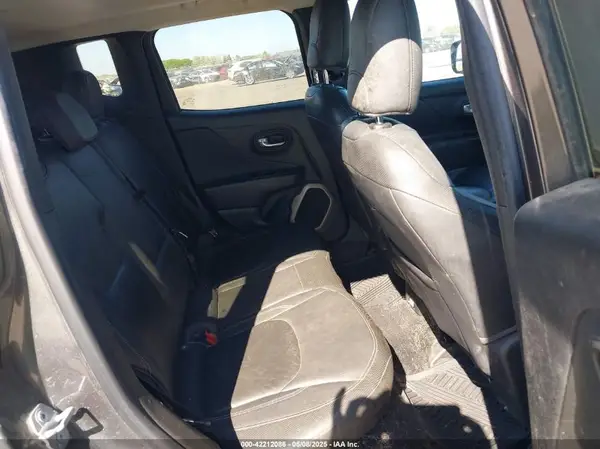 ZACCJBDT7GPC75671 2016 JEEP RENEGADE - Image 8