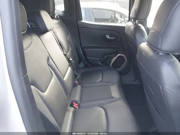 ZACCJBDT7GPD40423 2016 JEEP RENEGADE - Image 8