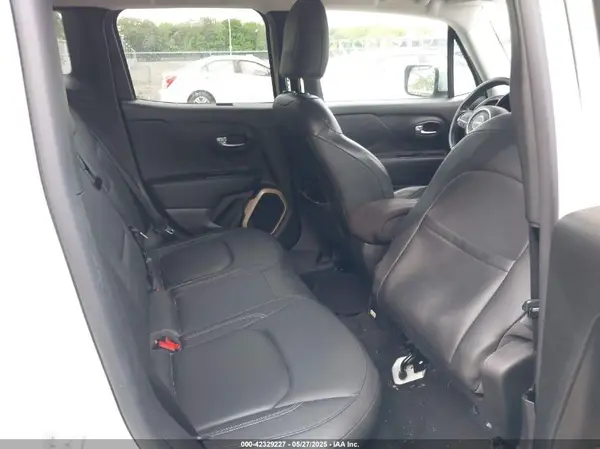 ZACCJBDT7GPD46240 2016 JEEP RENEGADE - Image 8