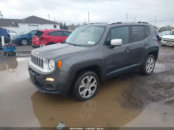 ZACCJBDT7GPE28985 2016 JEEP RENEGADE - Image 2