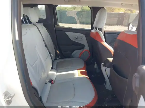 ZACCJBDT8GPC51928 2016 JEEP RENEGADE - Image 8
