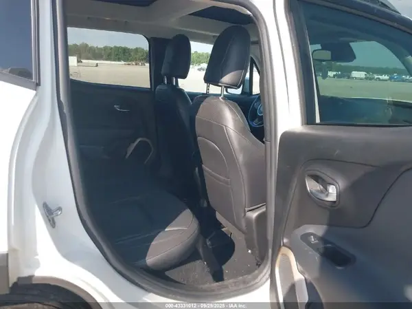 ZACCJBDT8GPD10234 2016 JEEP RENEGADE - Image 8