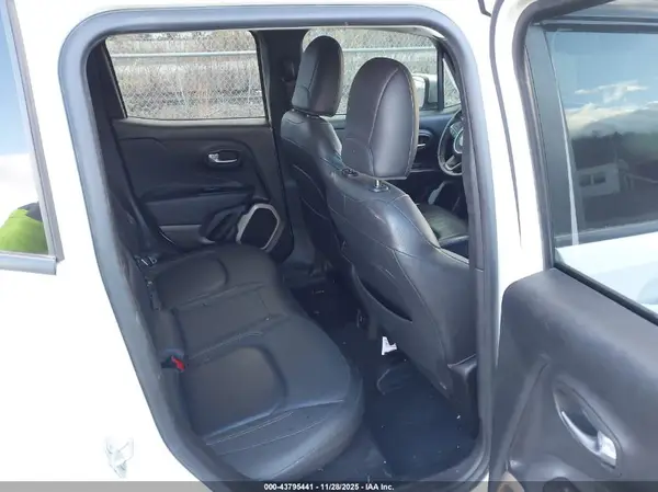 ZACCJBDT8GPD60583 2016 JEEP RENEGADE - Image 8