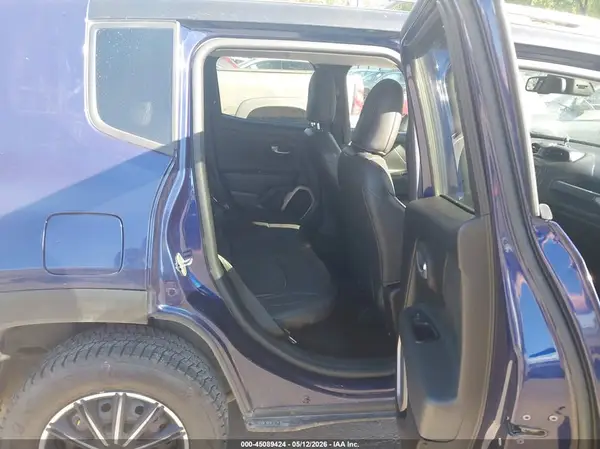 ZACCJBDT9GPC59813 2016 JEEP RENEGADE - Image 8