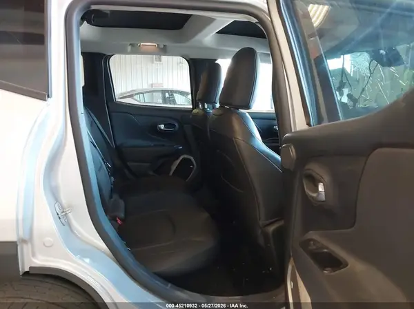 ZACCJBDT9GPC71198 2016 JEEP RENEGADE - Image 8