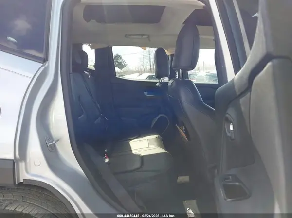 ZACCJBDTXGPC75776 2016 JEEP RENEGADE - Image 8