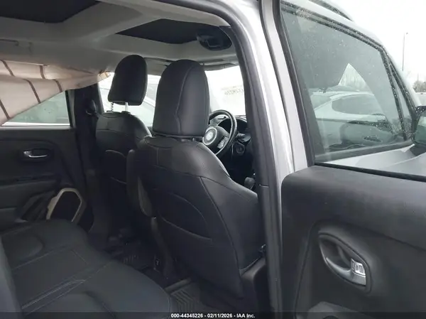 ZACCJBDTXGPD40190 2016 JEEP RENEGADE - Image 8
