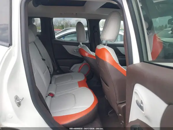 ZACCJBDTXGPE03367 2016 JEEP RENEGADE - Image 8