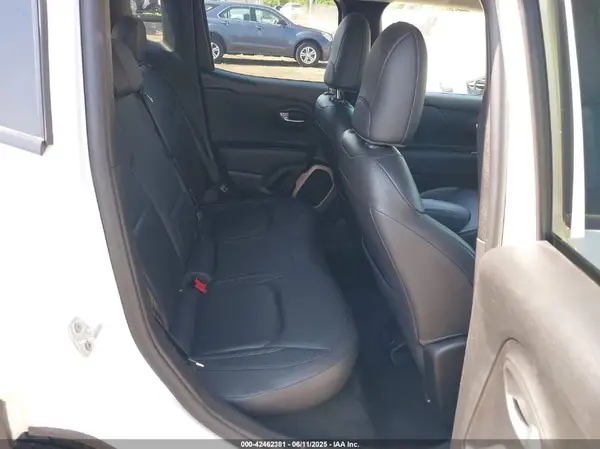 ZACCJBDTXGPE09198 2016 JEEP RENEGADE - Image 8