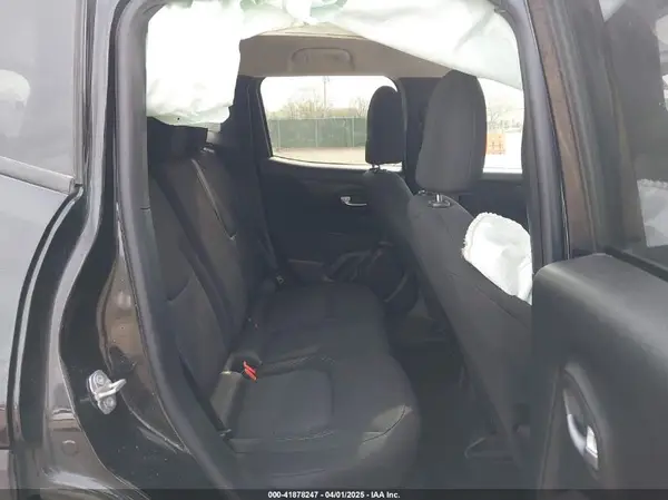 ZACNJAAB0LPL71695 2020 JEEP RENEGADE - Image 8